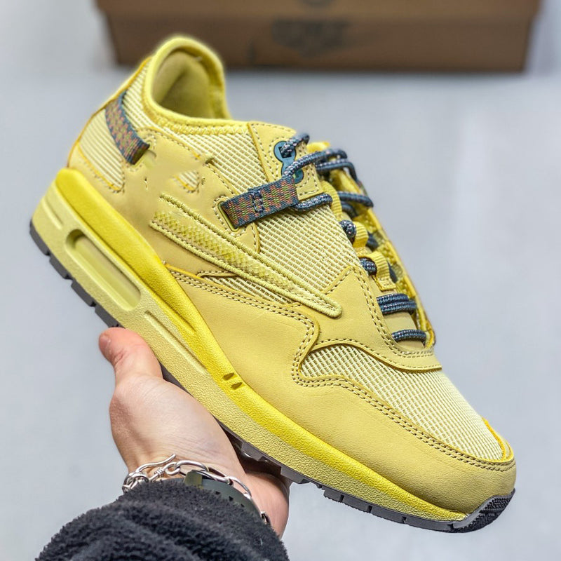 N*KE AIR MAX 1 TRAVIS