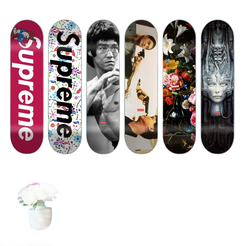 SUP*EME SKATEBOARD
